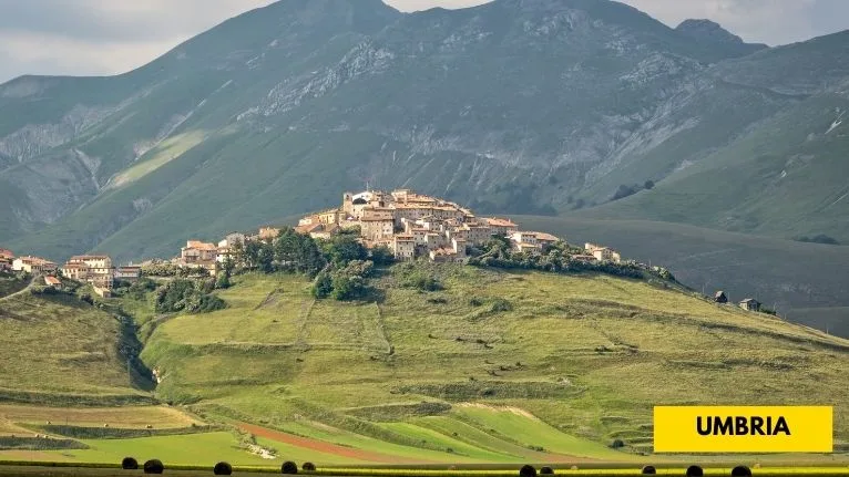Castelluccio di Norcia's Fiorita, Umbria Castelluccio di Norcia's Fiorita, Umbria